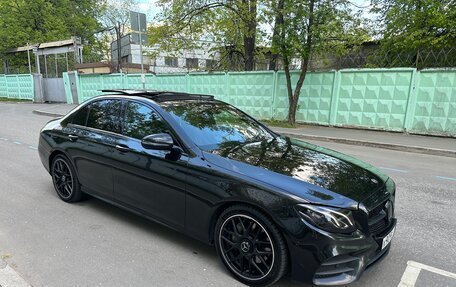 Mercedes-Benz E-Класс, 2018 год, 3 770 000 рублей, 2 фотография