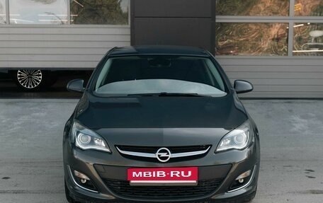 Opel Astra J, 2013 год, 1 050 000 рублей, 2 фотография