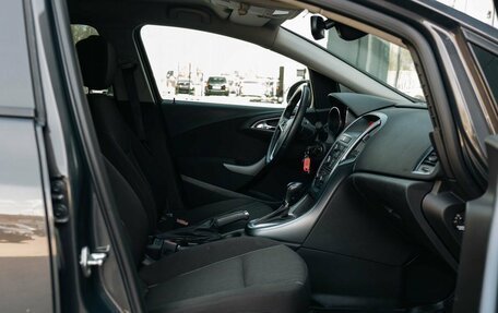 Opel Astra J, 2013 год, 1 050 000 рублей, 18 фотография