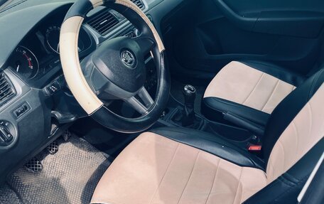 Skoda Rapid I, 2017 год, 1 300 000 рублей, 9 фотография