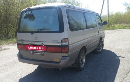 Toyota HiAce H100, 2001 год, 750 000 рублей, 5 фотография