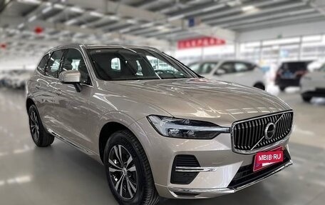 Volvo XC60 II, 2025 год, 5 700 000 рублей, 3 фотография