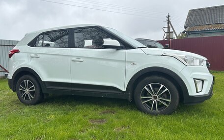 Hyundai Creta I рестайлинг, 2018 год, 1 270 000 рублей, 3 фотография