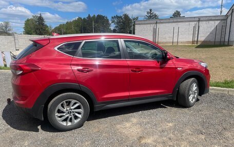 Hyundai Tucson III, 2018 год, 1 600 000 рублей, 2 фотография