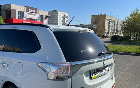 Mitsubishi Outlander III рестайлинг 3, 2012 год, 1 350 000 рублей, 6 фотография