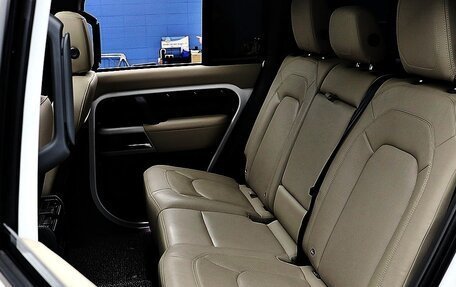Land Rover Defender II, 2022 год, 6 030 000 рублей, 3 фотография