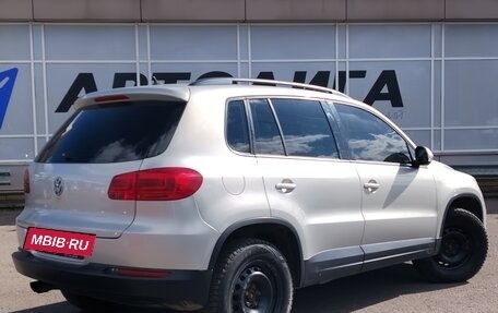 Volkswagen Tiguan I, 2012 год, 834 000 рублей, 2 фотография