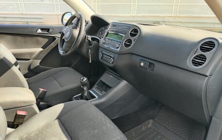 Volkswagen Tiguan I, 2012 год, 834 000 рублей, 13 фотография