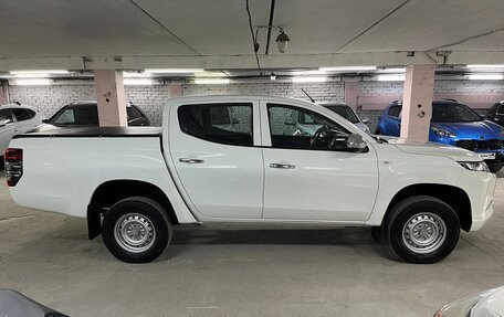 Mitsubishi L200 IV рестайлинг, 2021 год, 2 250 000 рублей, 5 фотография