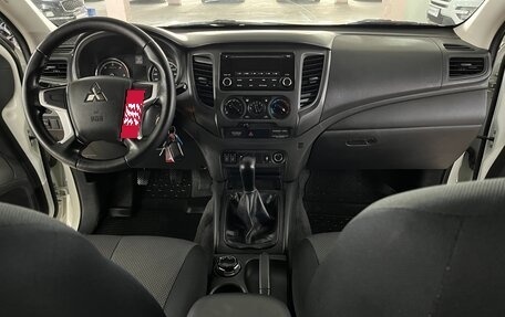 Mitsubishi L200 IV рестайлинг, 2021 год, 2 250 000 рублей, 18 фотография
