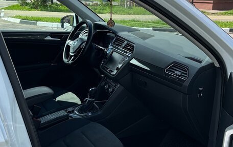 Volkswagen Tiguan II, 2017 год, 2 950 000 рублей, 11 фотография
