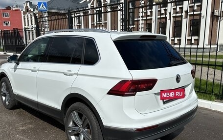 Volkswagen Tiguan II, 2017 год, 2 950 000 рублей, 4 фотография
