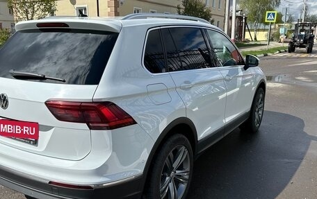 Volkswagen Tiguan II, 2017 год, 2 950 000 рублей, 6 фотография