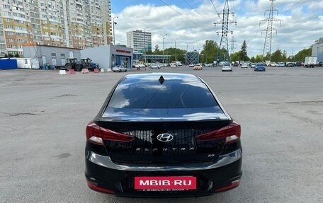 Hyundai Elantra VI рестайлинг, 2019 год, 1 800 000 рублей, 4 фотография