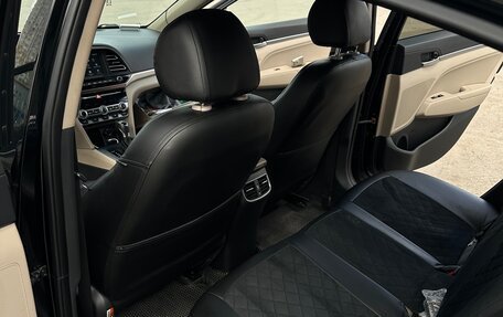 Hyundai Elantra VI рестайлинг, 2019 год, 1 800 000 рублей, 9 фотография