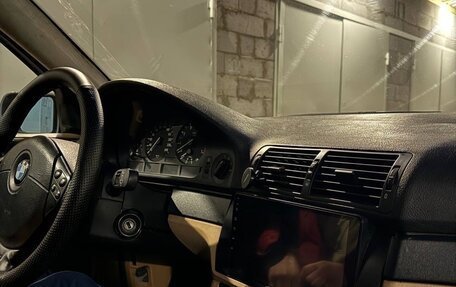 BMW 5 серия, 1999 год, 710 000 рублей, 11 фотография