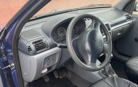 Renault Clio III, 2001 год, 230 000 рублей, 8 фотография