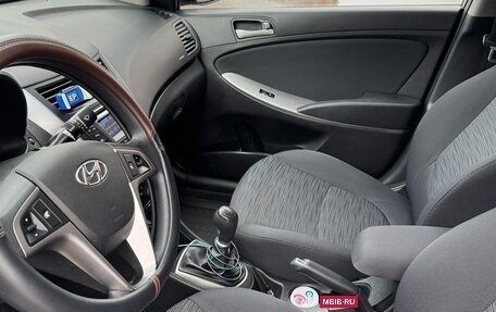 Hyundai Solaris II рестайлинг, 2015 год, 1 150 000 рублей, 7 фотография