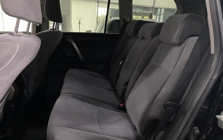 Toyota Land Cruiser Prado 150 рестайлинг 2, 2013 год, 2 799 000 рублей, 19 фотография