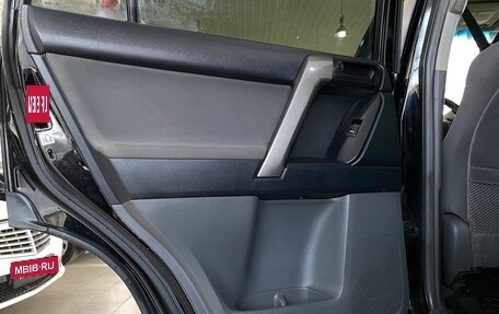 Toyota Land Cruiser Prado 150 рестайлинг 2, 2013 год, 2 799 000 рублей, 17 фотография