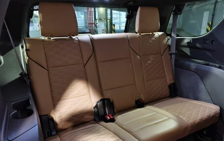 Cadillac Escalade V, 2023 год, 13 100 000 рублей, 28 фотография