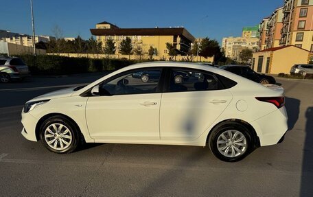 Hyundai Solaris II рестайлинг, 2019 год, 2 030 000 рублей, 5 фотография