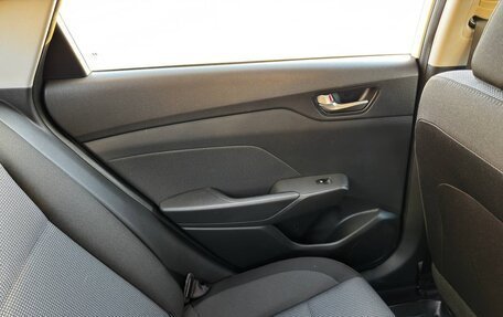 Hyundai Solaris II рестайлинг, 2019 год, 2 030 000 рублей, 14 фотография