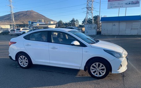 Hyundai Solaris II рестайлинг, 2020 год, 1 454 000 рублей, 5 фотография