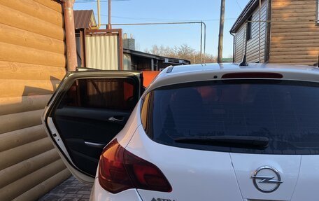 Opel Astra J, 2011 год, 550 000 рублей, 8 фотография