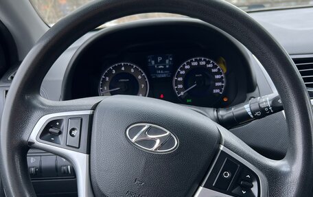 Hyundai Solaris II рестайлинг, 2011 год, 1 200 000 рублей, 10 фотография