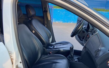 Renault Logan II, 2017 год, 607 000 рублей, 8 фотография