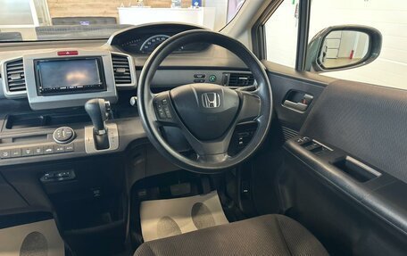 Honda Freed I, 2013 год, 1 249 999 рублей, 15 фотография