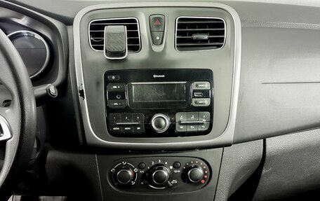 Renault Logan II, 2020 год, 650 000 рублей, 18 фотография