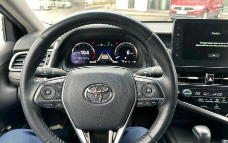 Toyota Camry, 2022 год, 3 350 000 рублей, 5 фотография