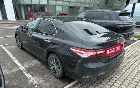 Toyota Camry, 2022 год, 3 350 000 рублей, 3 фотография
