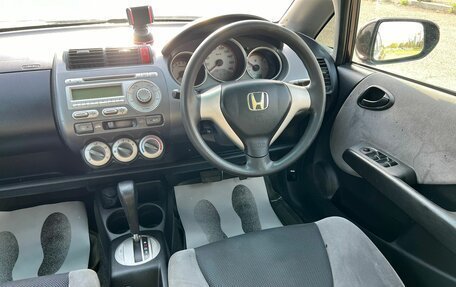 Honda Fit III, 2005 год, 499 999 рублей, 16 фотография