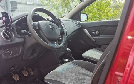 Renault Logan II, 2015 год, 670 000 рублей, 11 фотография