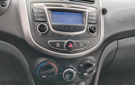 Hyundai Solaris II рестайлинг, 2014 год, 644 000 рублей, 11 фотография