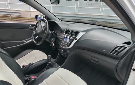 Hyundai Solaris II рестайлинг, 2014 год, 644 000 рублей, 6 фотография