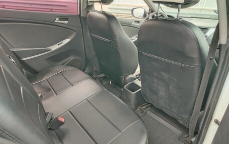 Hyundai Solaris II рестайлинг, 2014 год, 644 000 рублей, 15 фотография