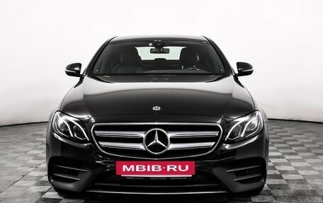 Mercedes-Benz E-Класс, 2020 год, 4 098 000 рублей, 2 фотография