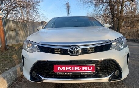 Toyota Camry, 2015 год, 1 880 000 рублей, 4 фотография
