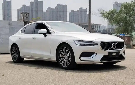 Volvo S60 III, 2022 год, 3 320 000 рублей, 3 фотография