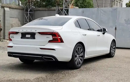 Volvo S60 III, 2022 год, 3 320 000 рублей, 4 фотография