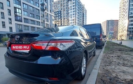Toyota Camry, 2021 год, 3 150 000 рублей, 4 фотография