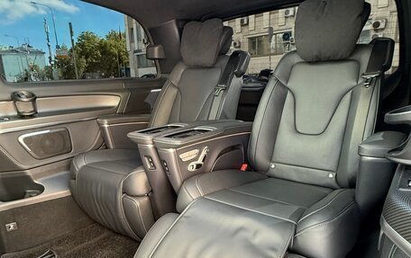 Mercedes-Benz V-Класс, 2023 год, 14 000 000 рублей, 11 фотография