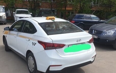 Hyundai Solaris II рестайлинг, 2019 год, 890 000 рублей, 3 фотография