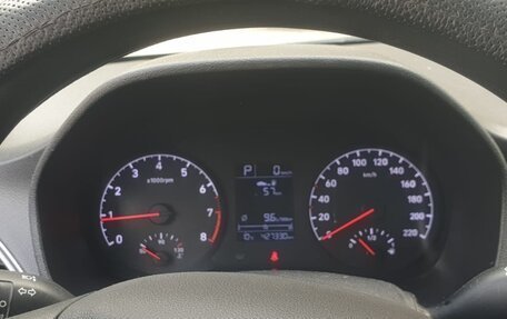 Hyundai Solaris II рестайлинг, 2019 год, 890 000 рублей, 8 фотография