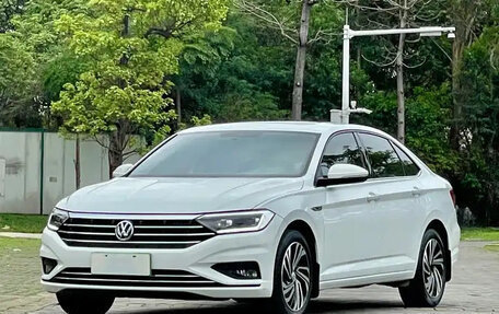 Volkswagen Jetta VII, 2022 год, 1 576 000 рублей, 1 фотография