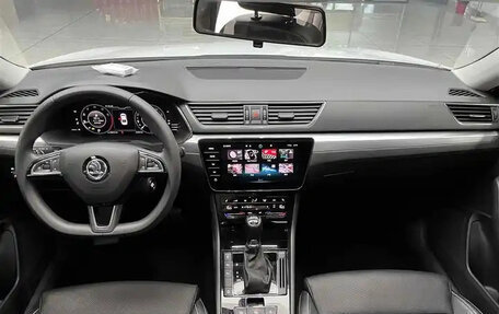 Skoda Superb III рестайлинг, 2022 год, 2 110 000 рублей, 5 фотография